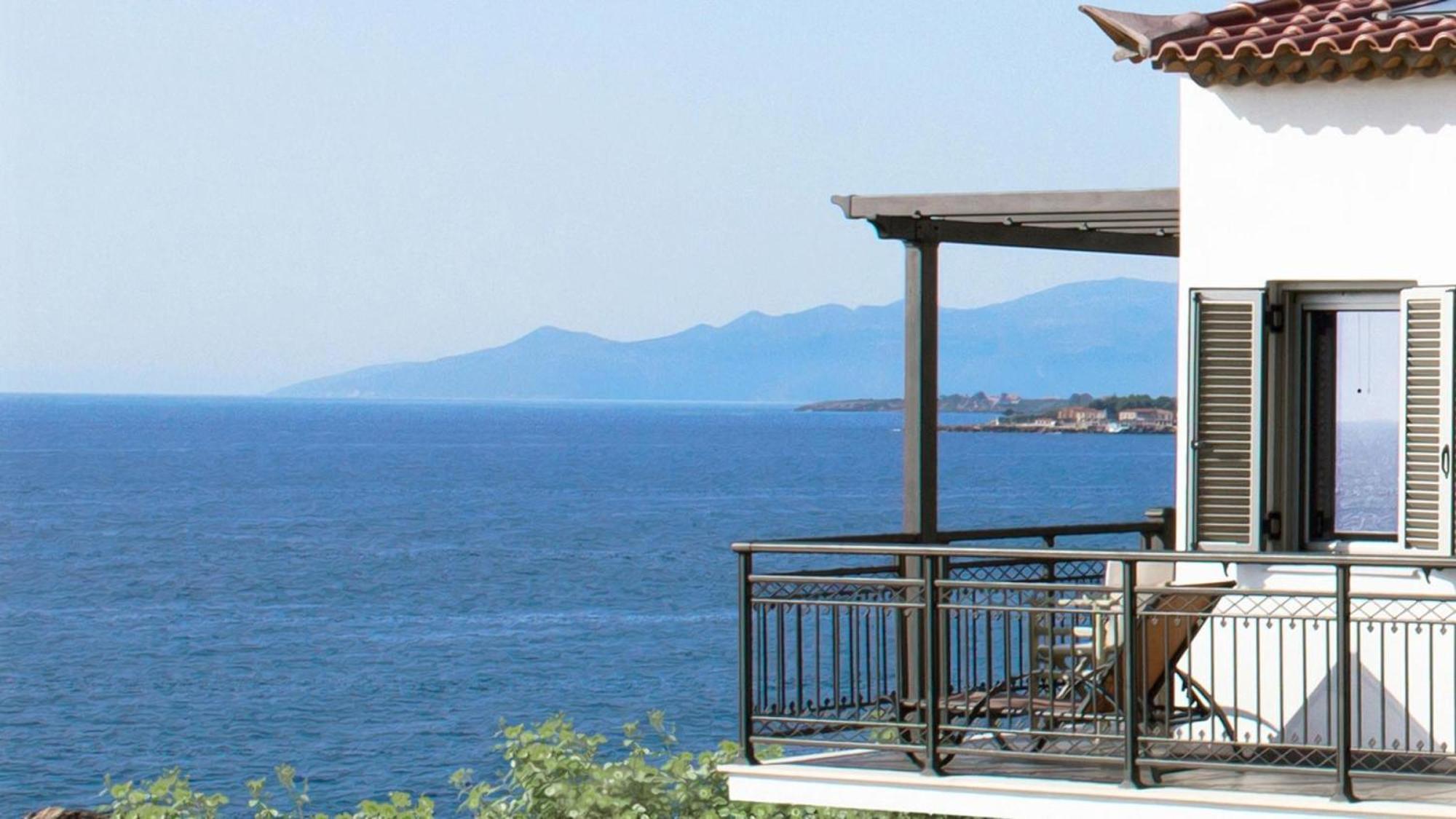 Mani Apartments Suites Agios Nikolaos  Eksteriør billede